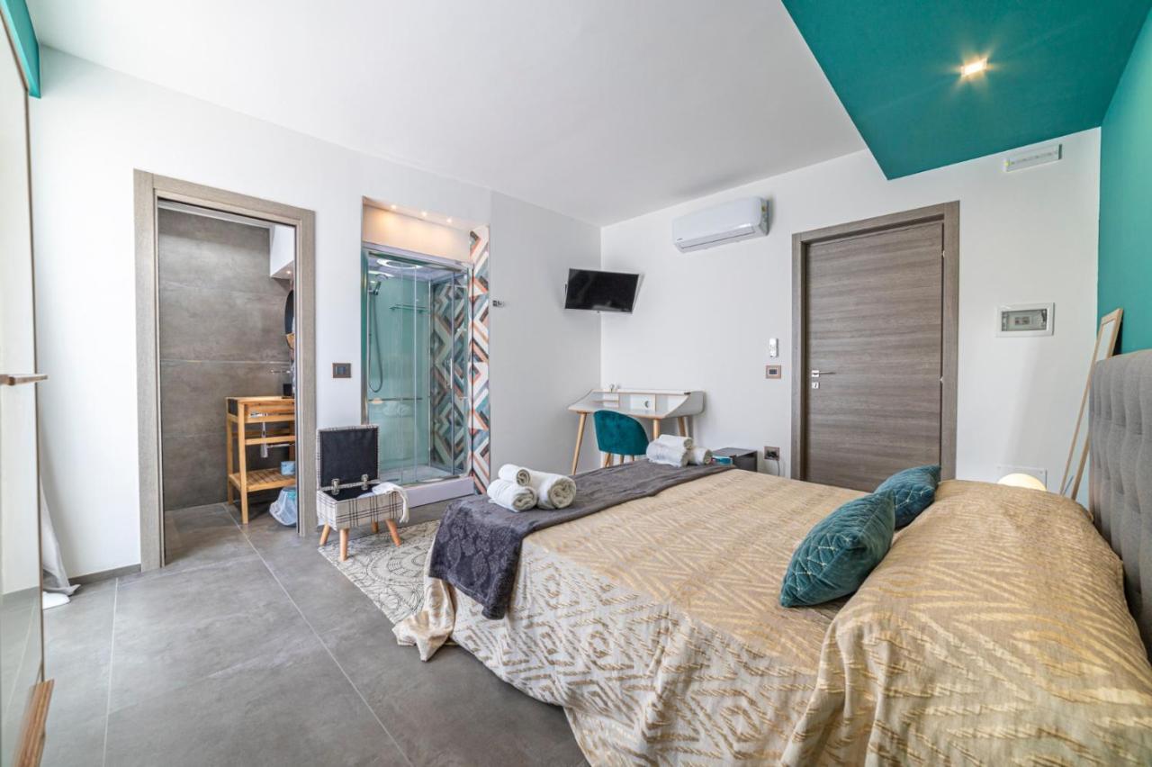 Albergo Piazza Risorgimento Порто-Чезарео Екстер'єр фото